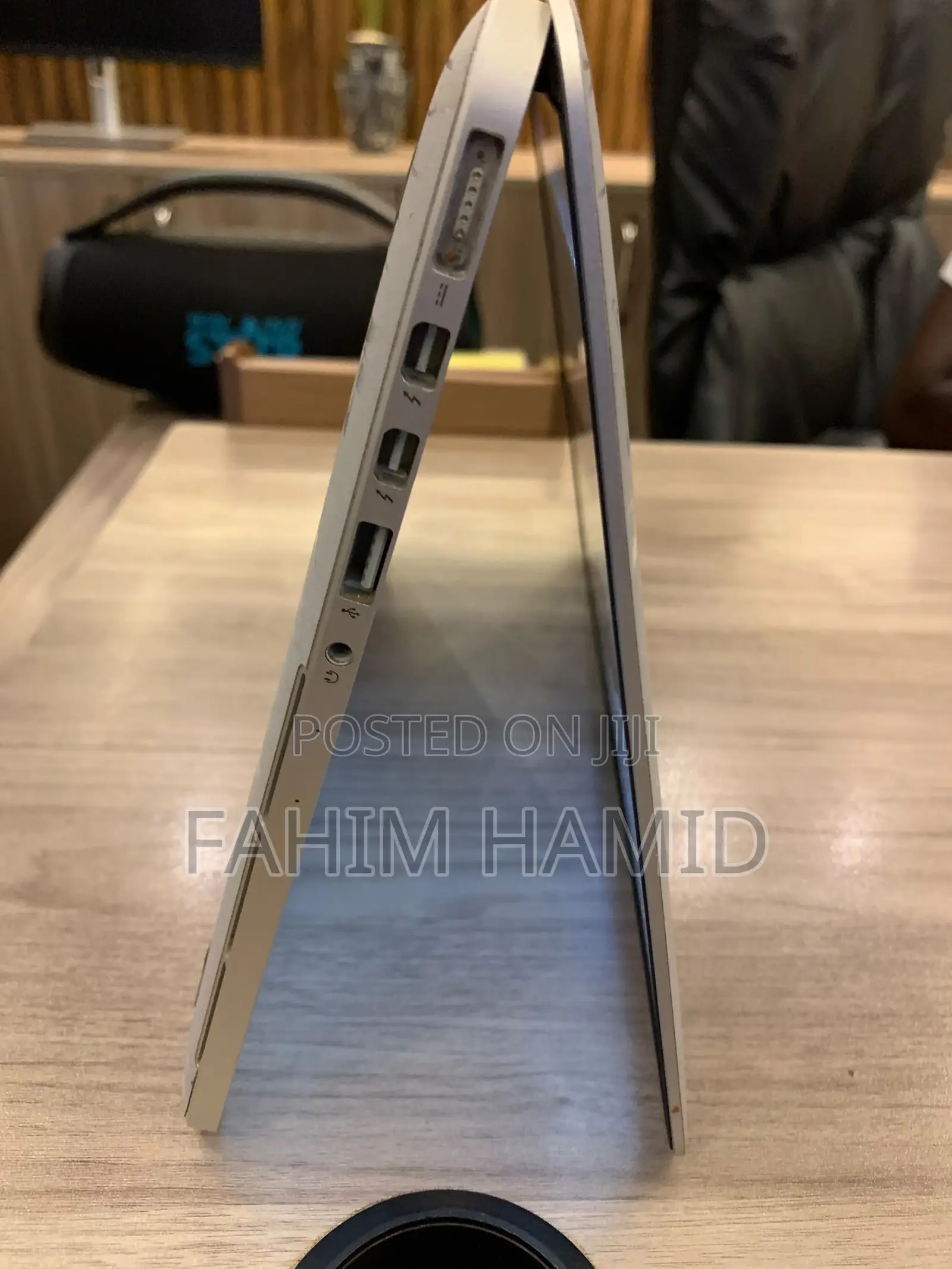 Laptop Apple MacBook Pro 2015 8GB Intel Core i5 SSD 128GB