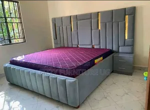 Bed 6x6 in Gray Color