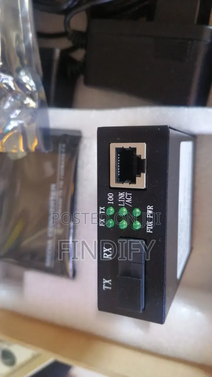 Gigabit Fiber to Ethernet Media Converter,RJ45 PortTransceivers Single