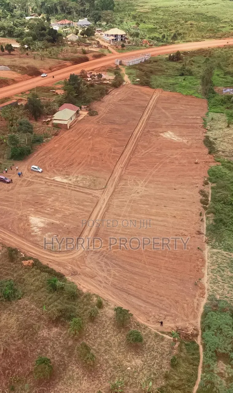 Prime Plots for Sale in Ssisa Town Along Entebbe Road V.