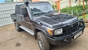 Toyota Land Cruiser 2019 Gray