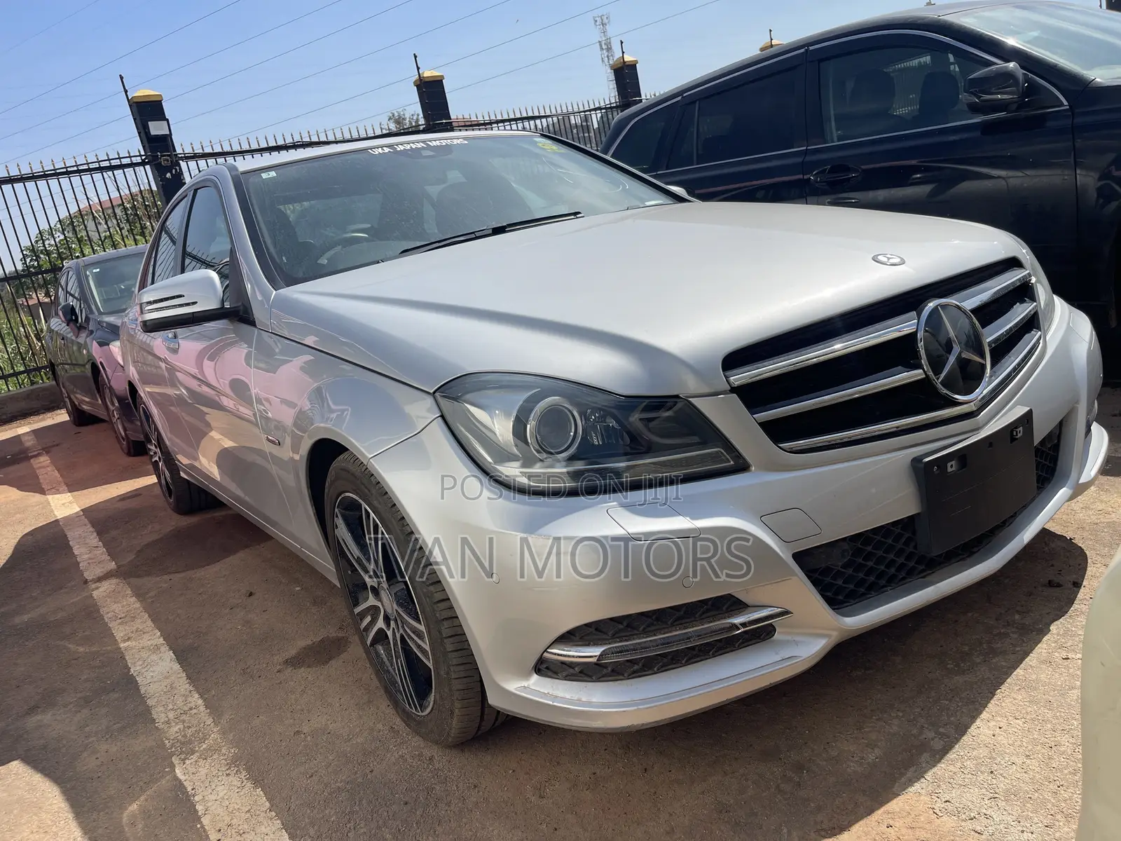 Mercedes-Benz C180 2014 Silver