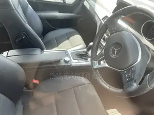 Mercedes-Benz C180 2014 Silver