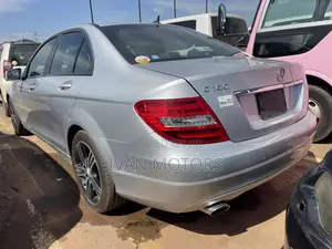 Mercedes-Benz C180 2014 Silver