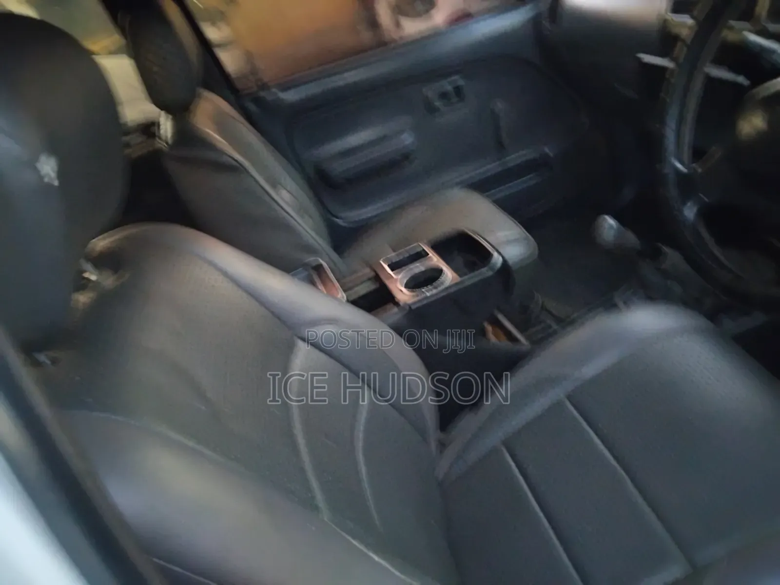 Toyota Hilux 2003 White
