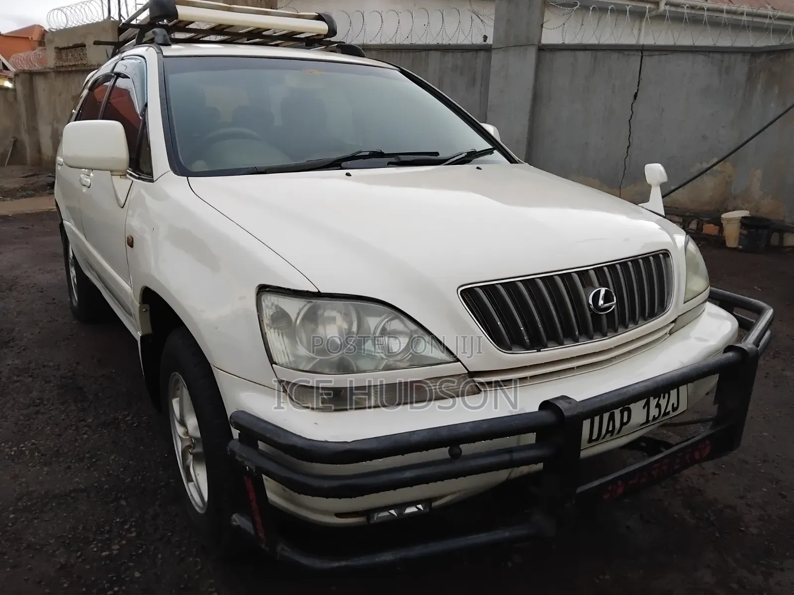 Toyota Harrier 1999 White