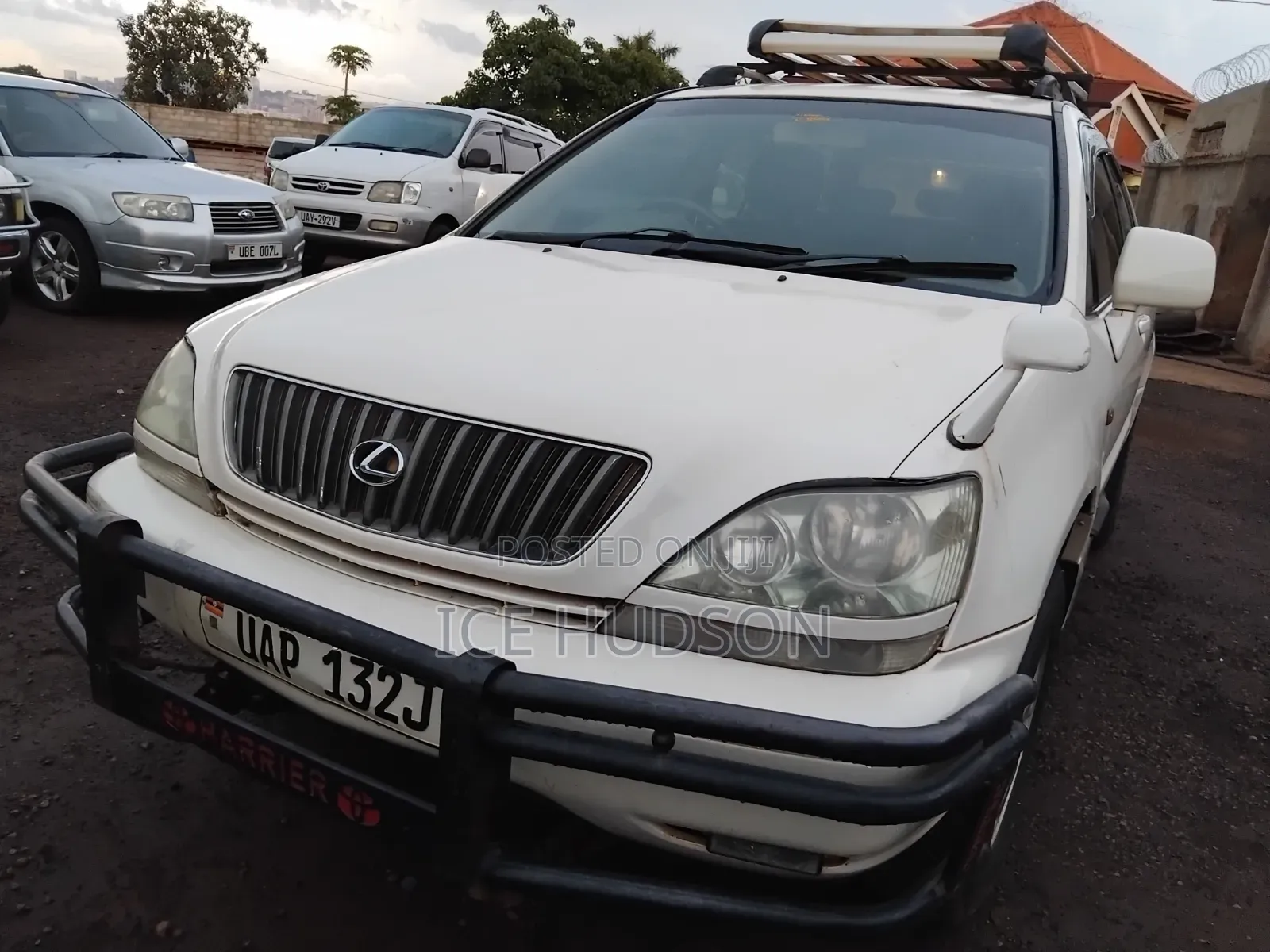 Toyota Harrier 1999 White