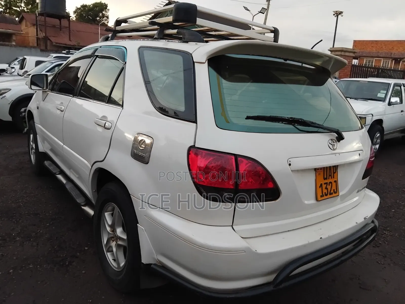 Toyota Harrier 1999 White