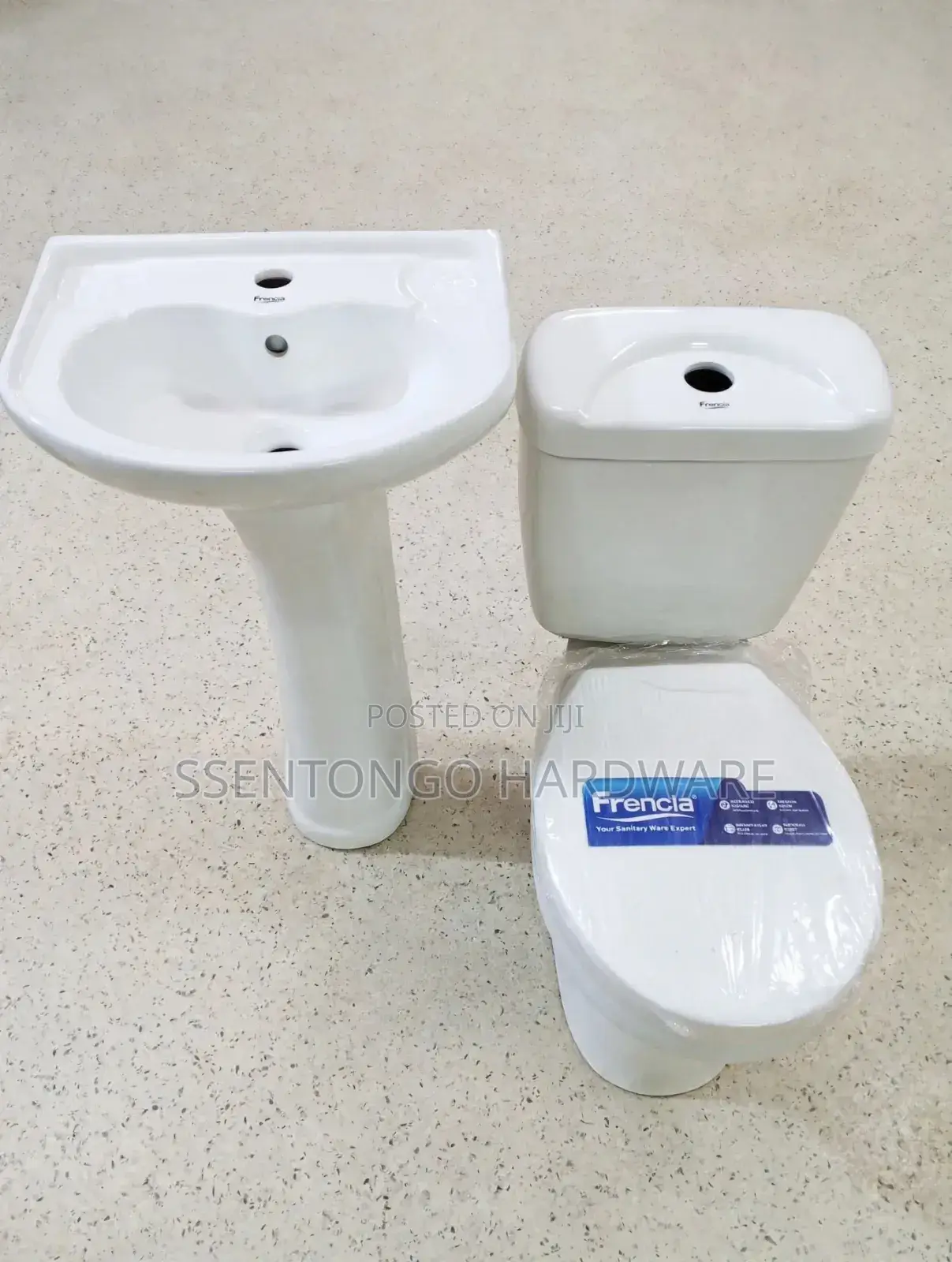 Toilet Seat With Hand Basin Medium Size Francia Good Quality/All Types
