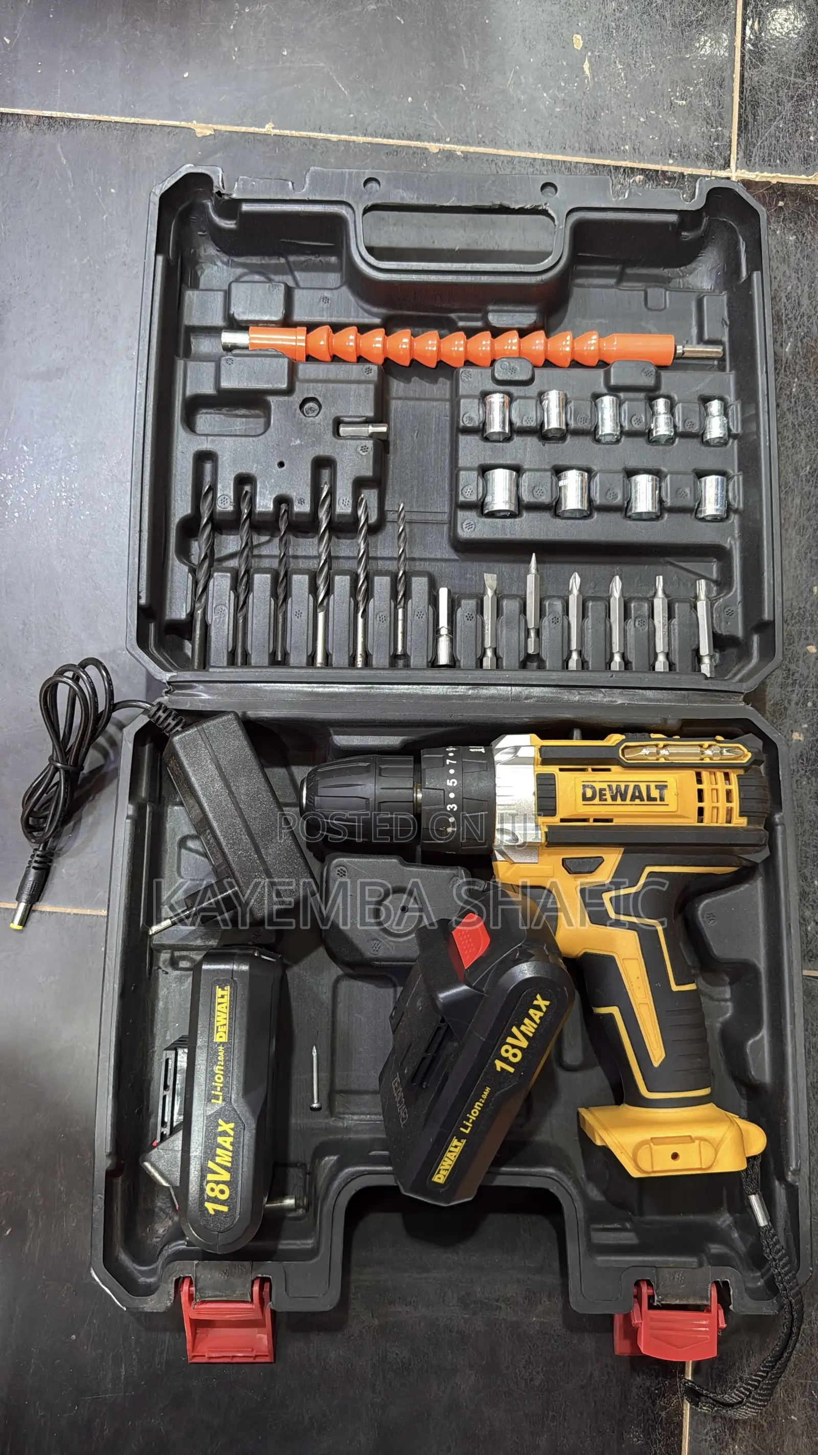 DeWALT 18V Cordless Electric Drill Combo Kit With 2 Batteries
