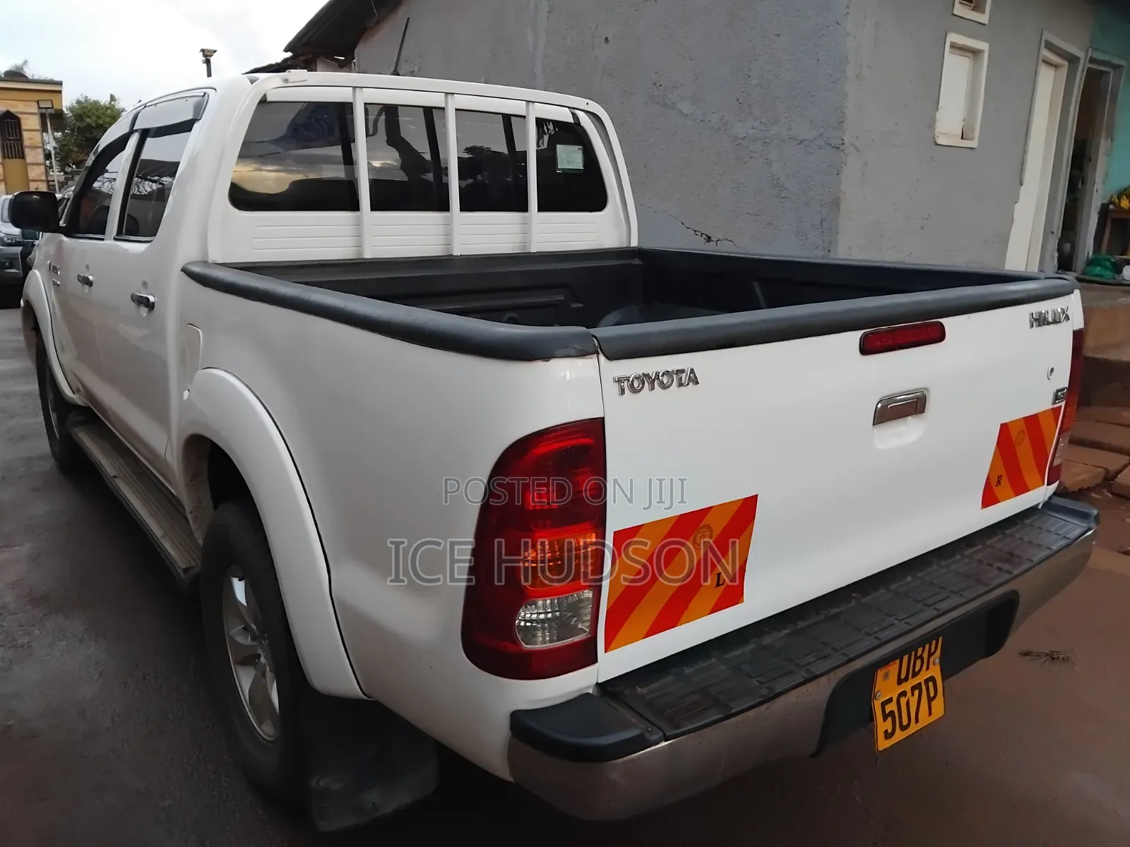 Toyota Hilux 2015 White