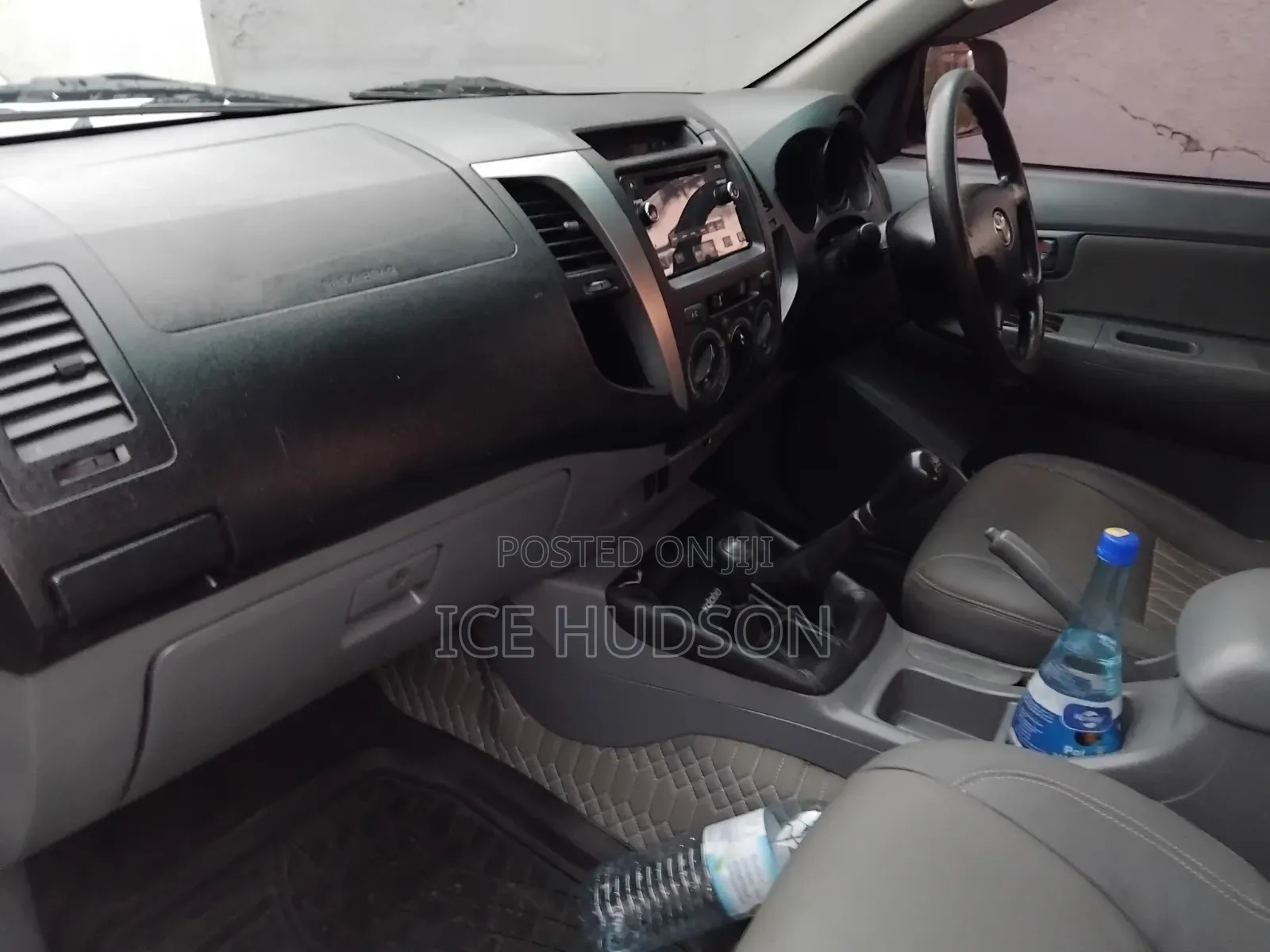 Toyota Hilux 2015 White