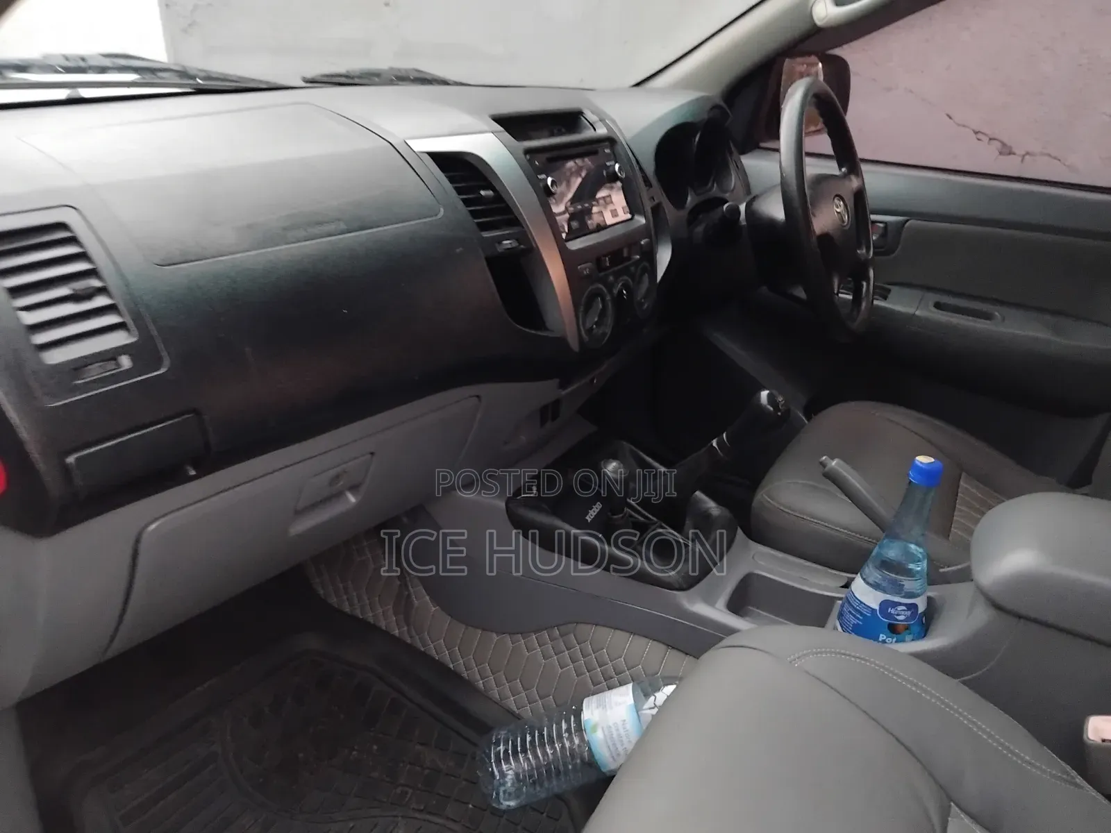 Toyota Hilux 2015 White