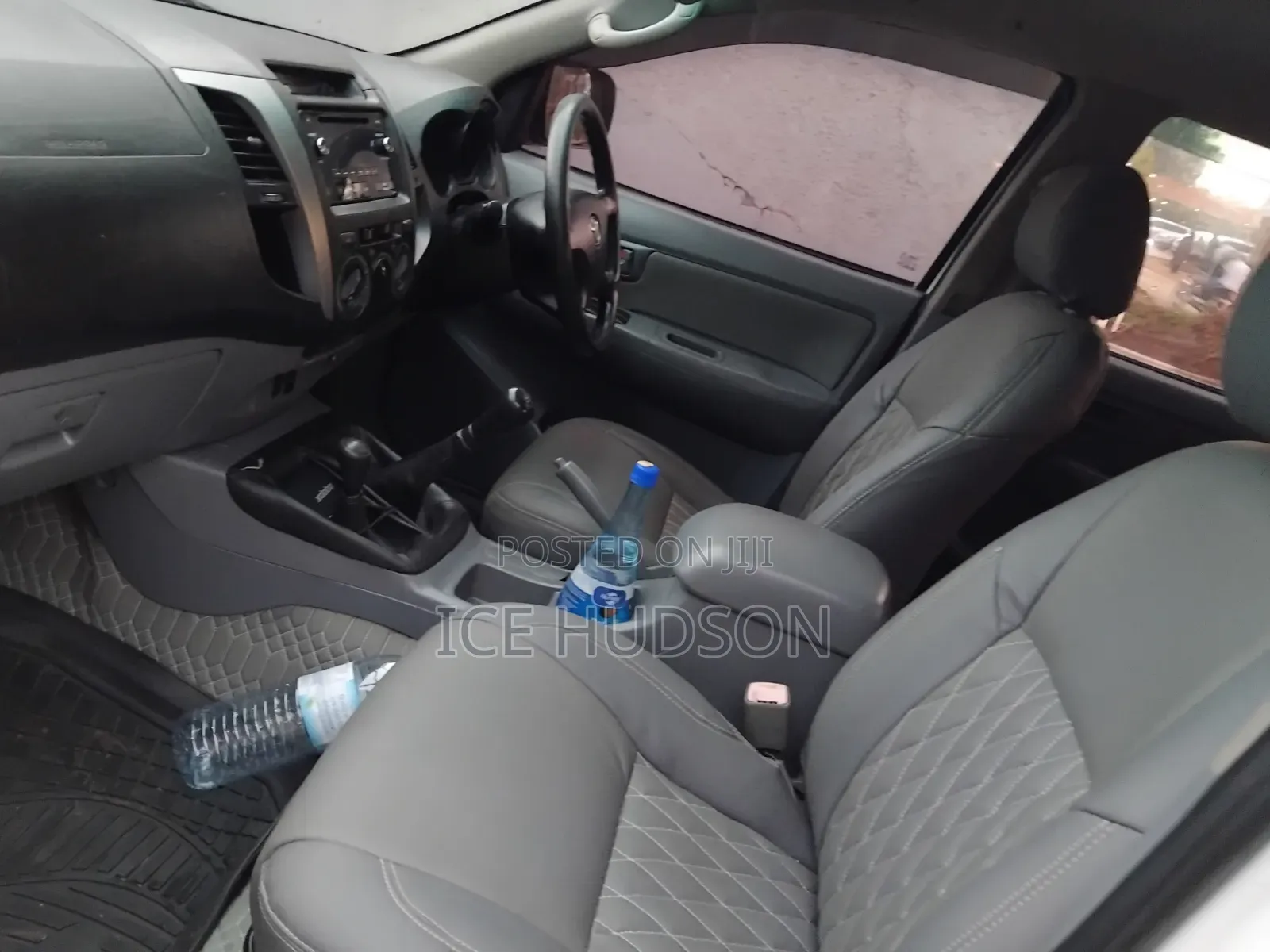 Toyota Hilux 2015 White