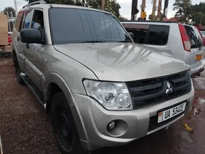Mitsubishi Pajero 2007