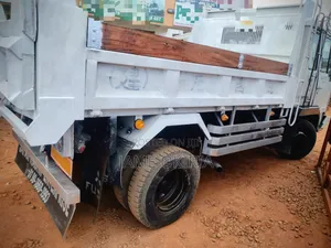 Fuso Fighter Big Head With Engine Number 6D16