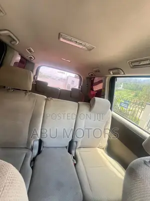 Toyota Noah 2009 White