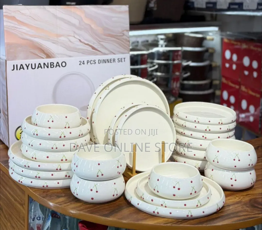 24Pc Cherry Finished Dinner Set
