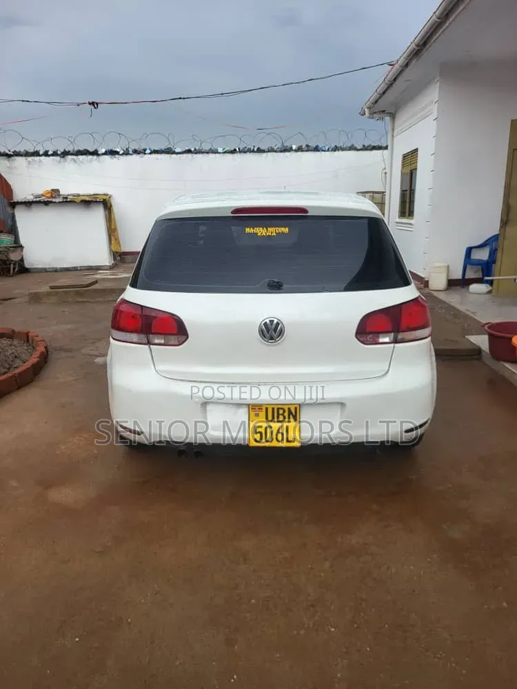 Volkswagen Golf 2014 White