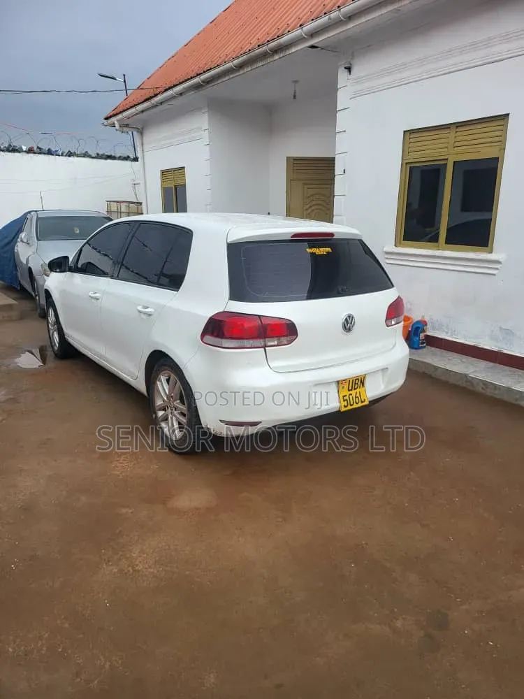Volkswagen Golf 2014 White