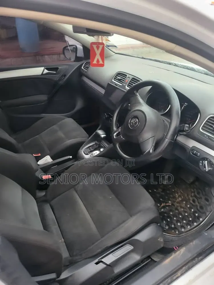 Volkswagen Golf 2014 White