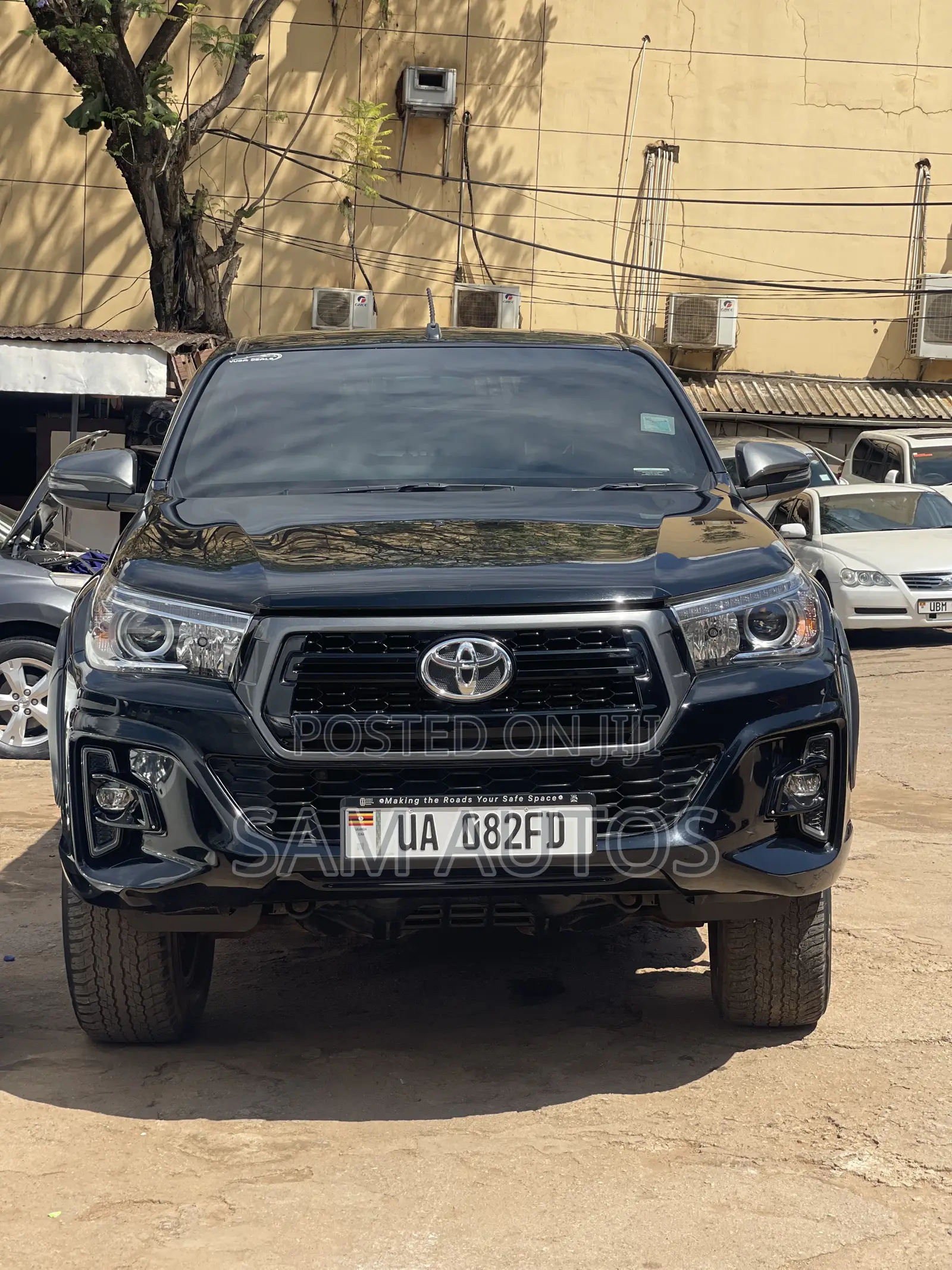 Toyota Hilux 2018 Black