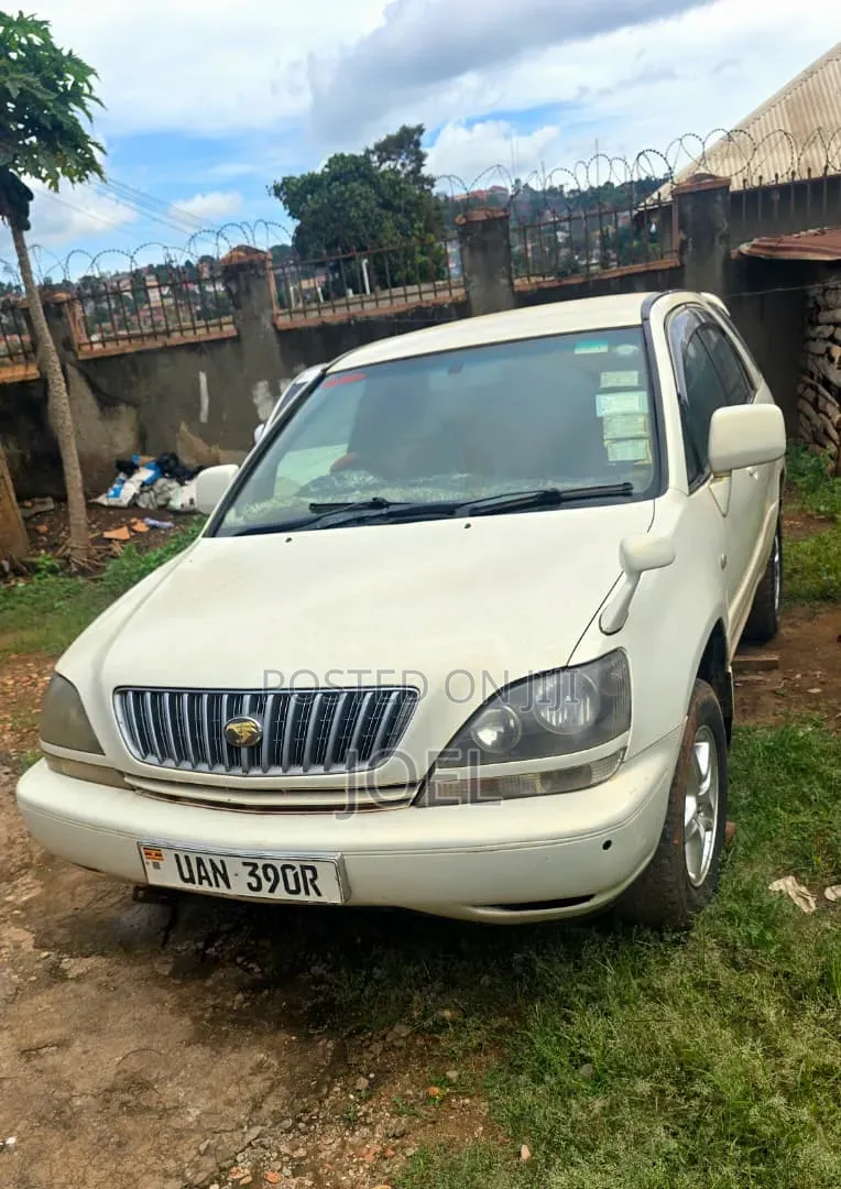 Toyota Harrier 2.4 2008 White