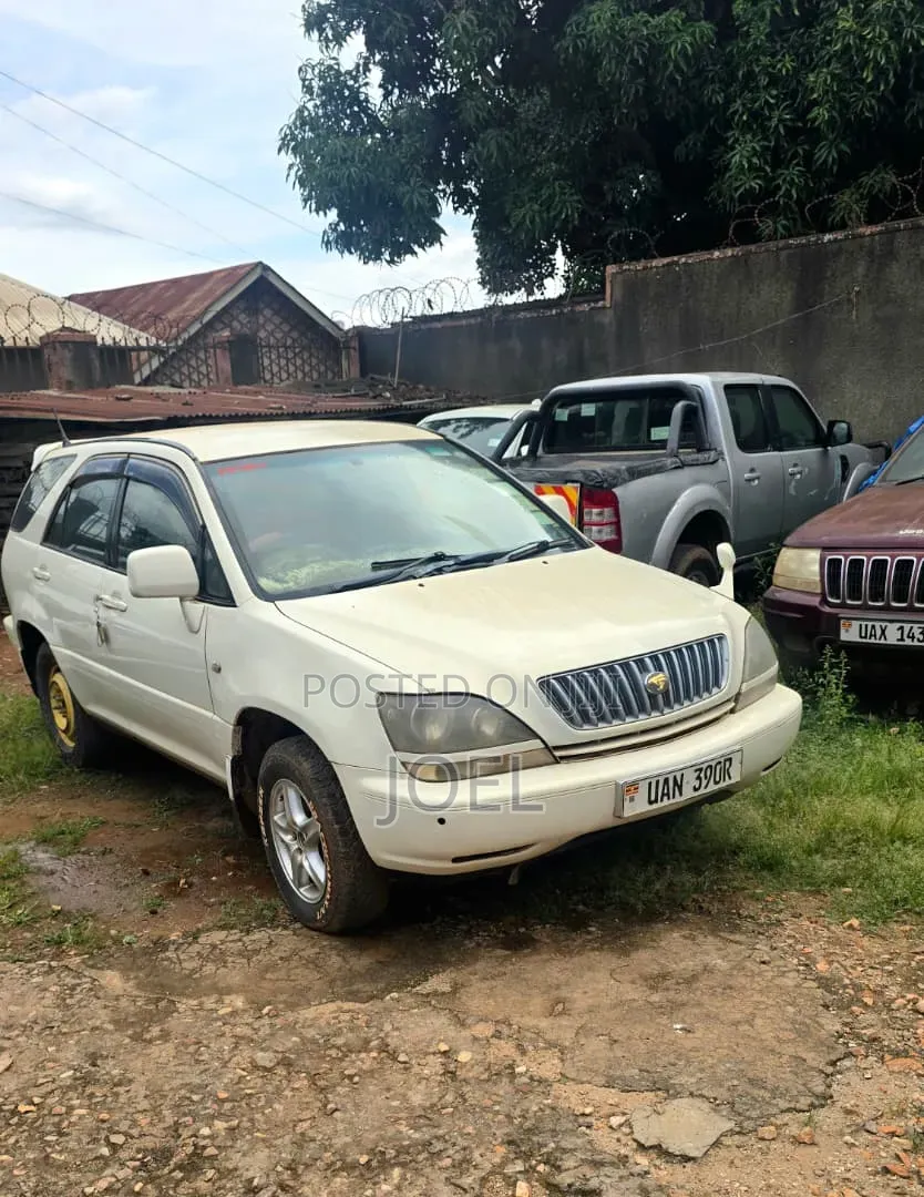 Toyota Harrier 2.4 2008 White