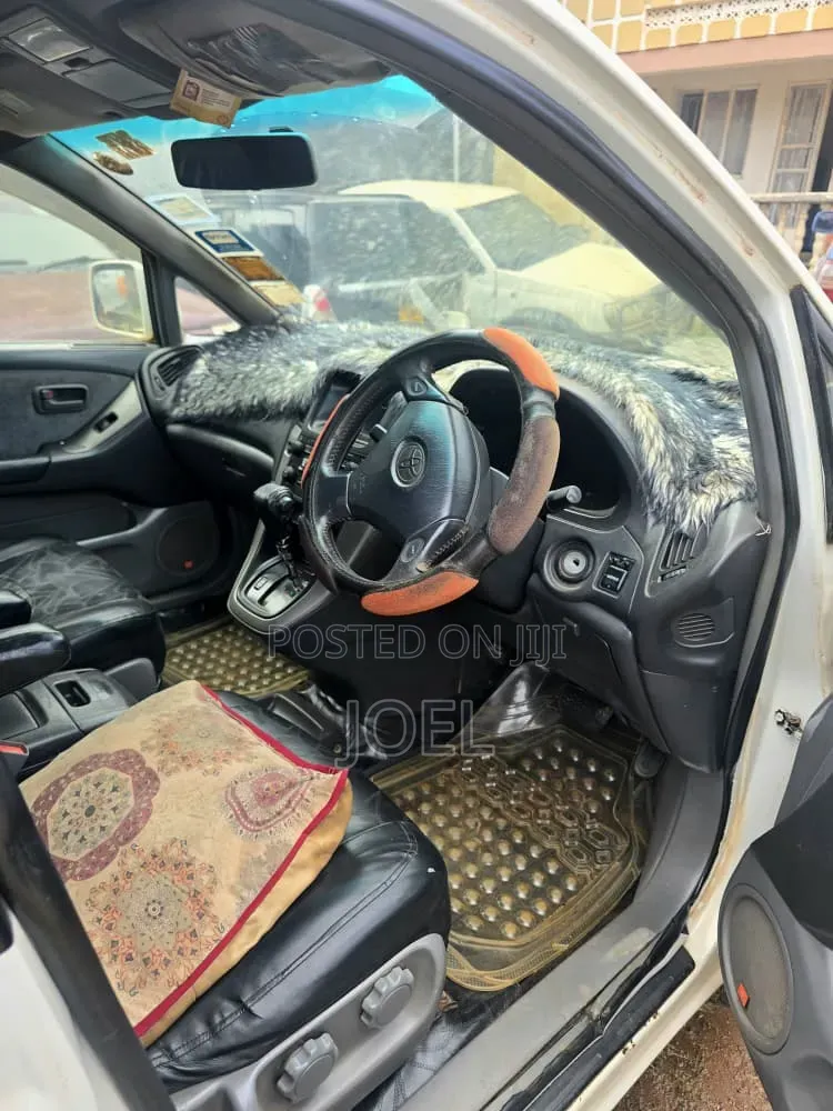 Toyota Harrier 2.4 2008 White
