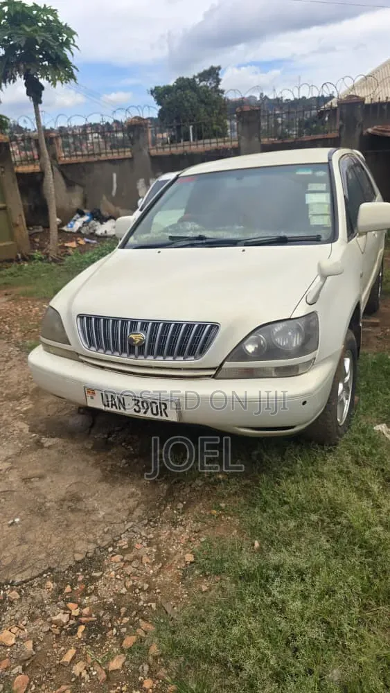 Toyota Harrier 2.4 2008 White