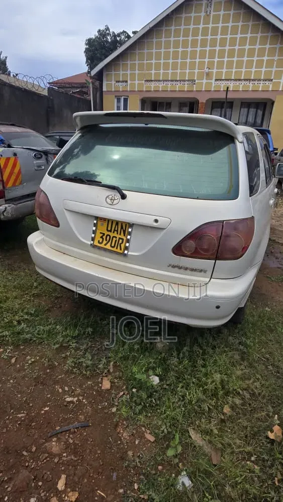 Toyota Harrier 2.4 2008 White