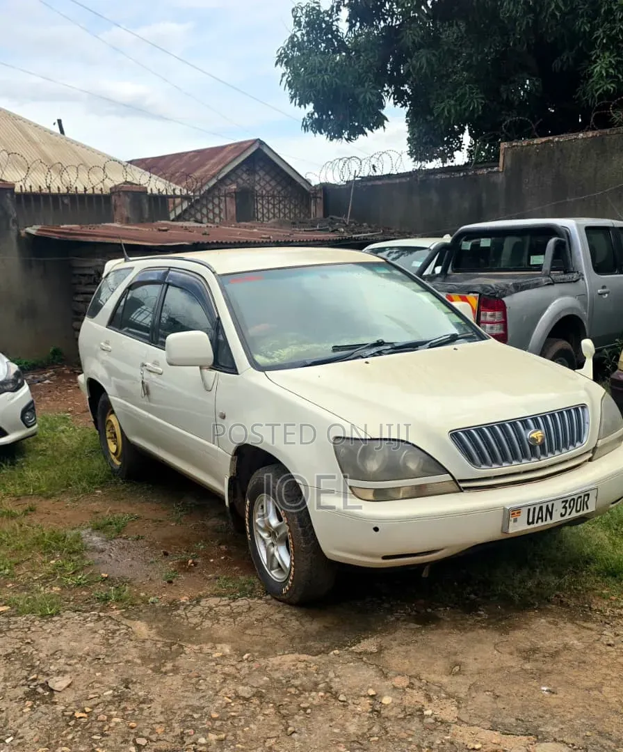 Toyota Harrier 2.4 2008 White