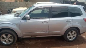 Subaru Forester 2010 Silver