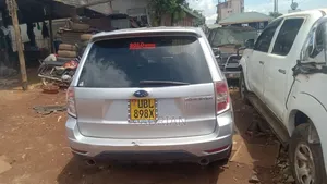 Subaru Forester 2010 Silver