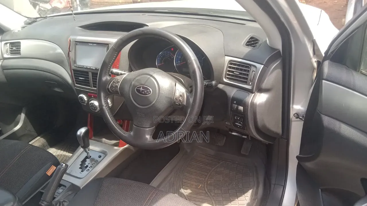 Subaru Forester 2010 Silver