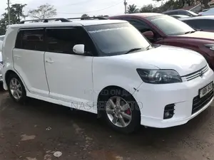 Toyota Corolla Rumion 2010 White