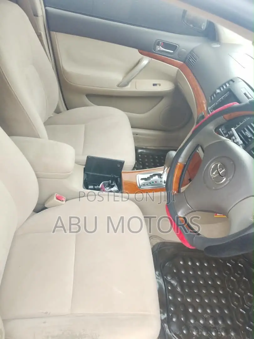 Toyota Premio 2009 Silver