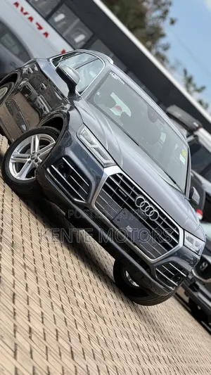 Audi Q5 2.0T Premium AWD quattro 2018