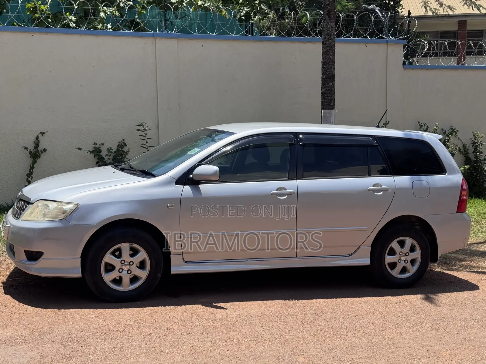 Toyota Corolla Fielder 2005 Silver