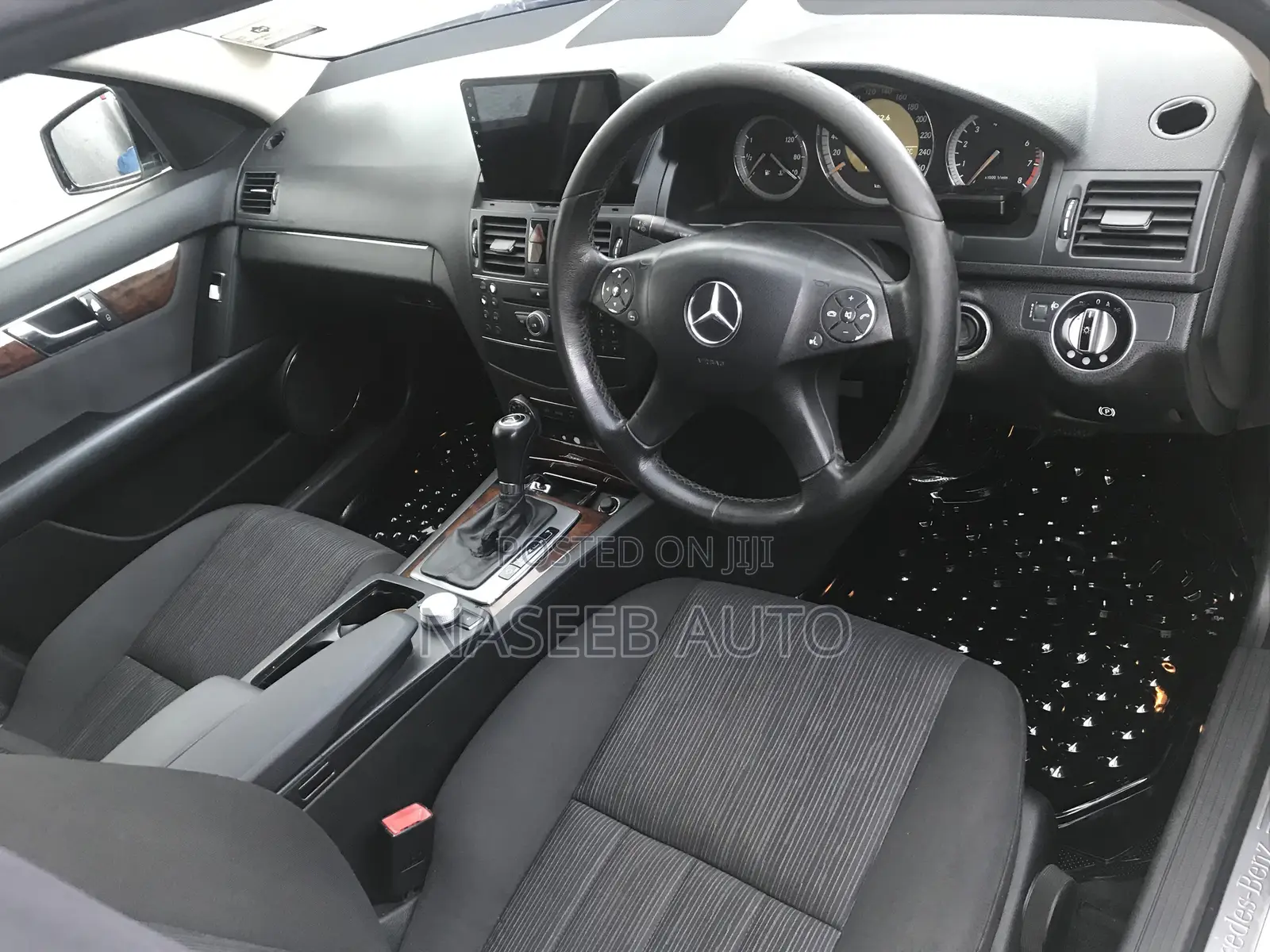Mercedes-Benz C200 2012 White
