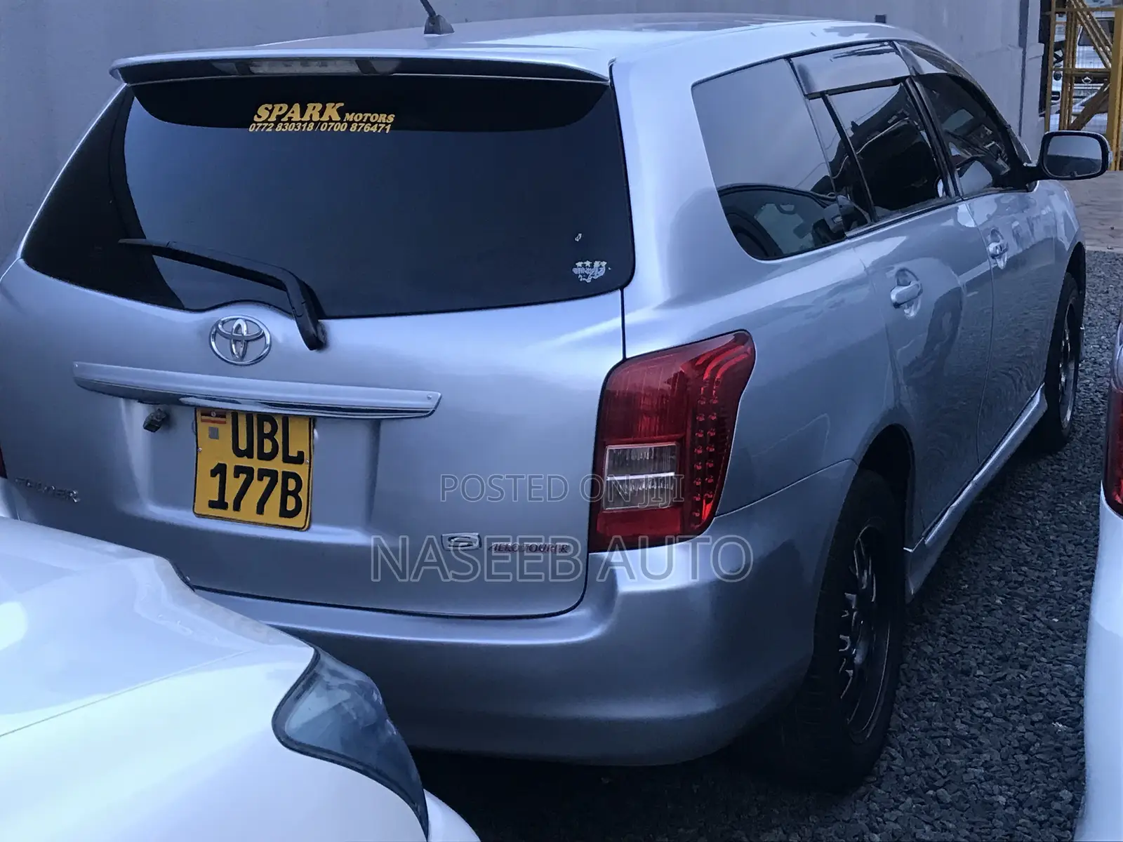 Toyota Corolla Fielder 2008 Silver