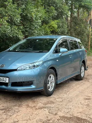 Toyota Wish 2012 Blue