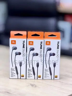 JBL Tune 310C Wired in-Ear Headphones Featuring USB-C