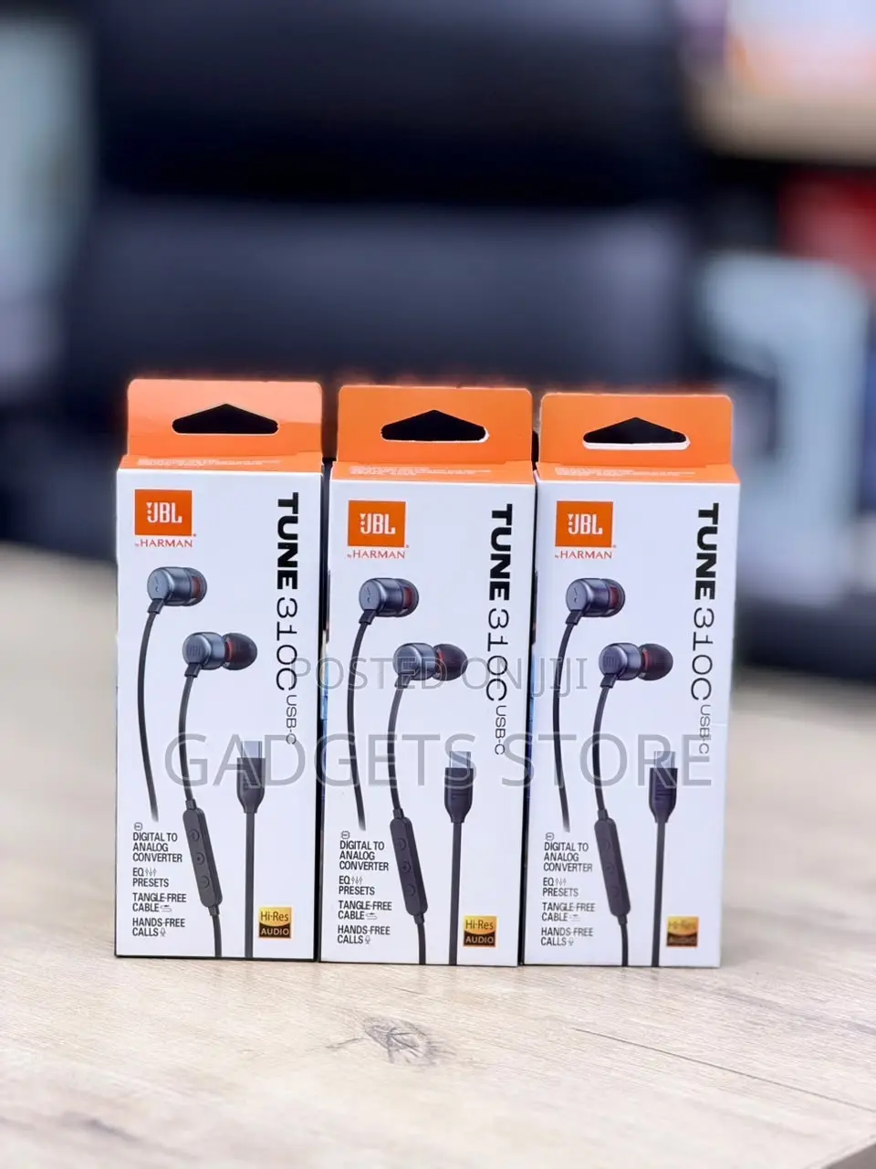 JBL Tune 310C Wired in-Ear Headphones Featuring USB-C
