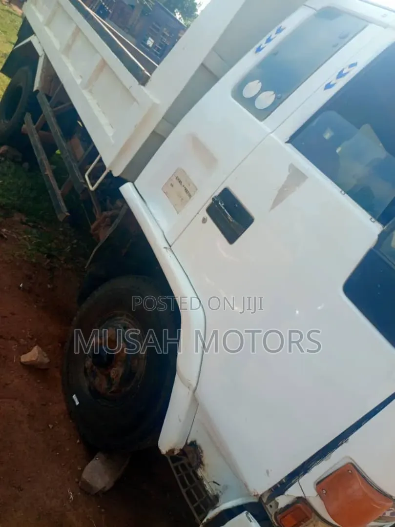Isuzu Forward Tipper 1991