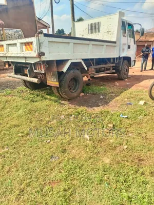 Isuzu Forward Tipper 1991
