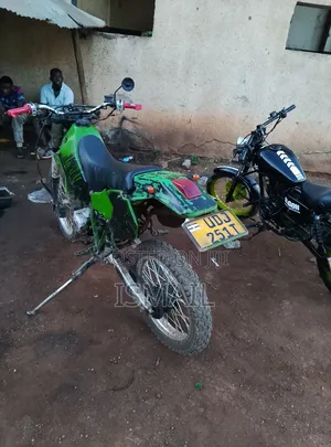 Kawasaki KDX 1997 Green