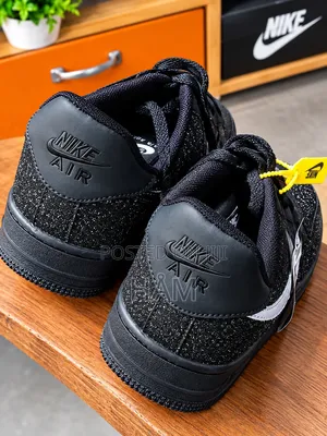 Black Nike Sneaker