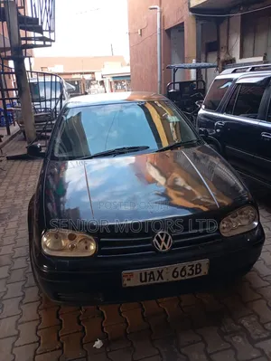 Volkswagen Golf 2004 Black