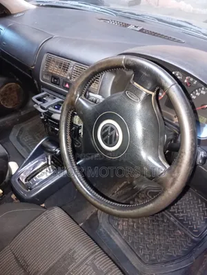 Volkswagen Golf 2004 Black